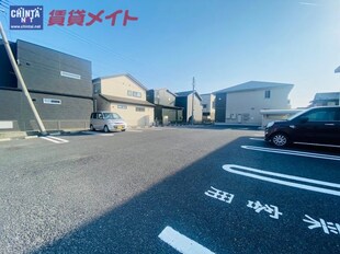 Ｄ-ｒｏｏｍ出来山の物件外観写真